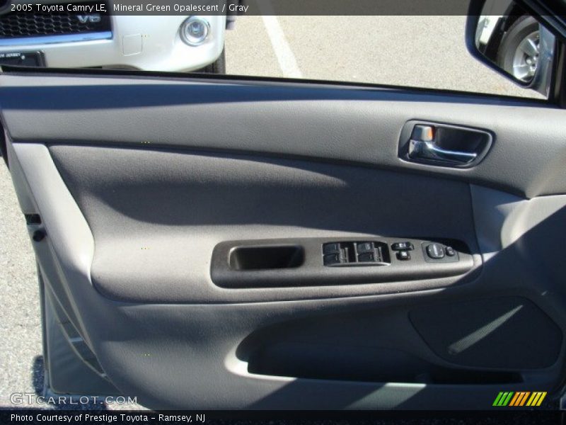 Mineral Green Opalescent / Gray 2005 Toyota Camry LE