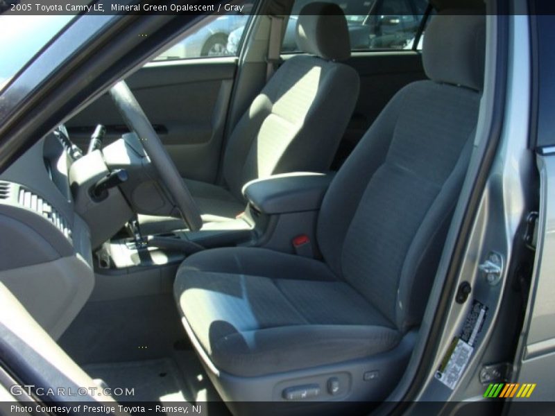 Mineral Green Opalescent / Gray 2005 Toyota Camry LE