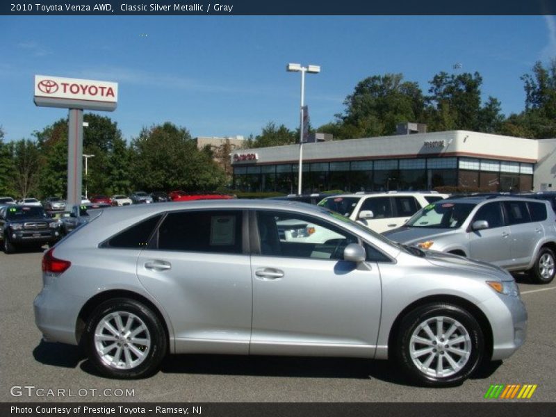 Classic Silver Metallic / Gray 2010 Toyota Venza AWD