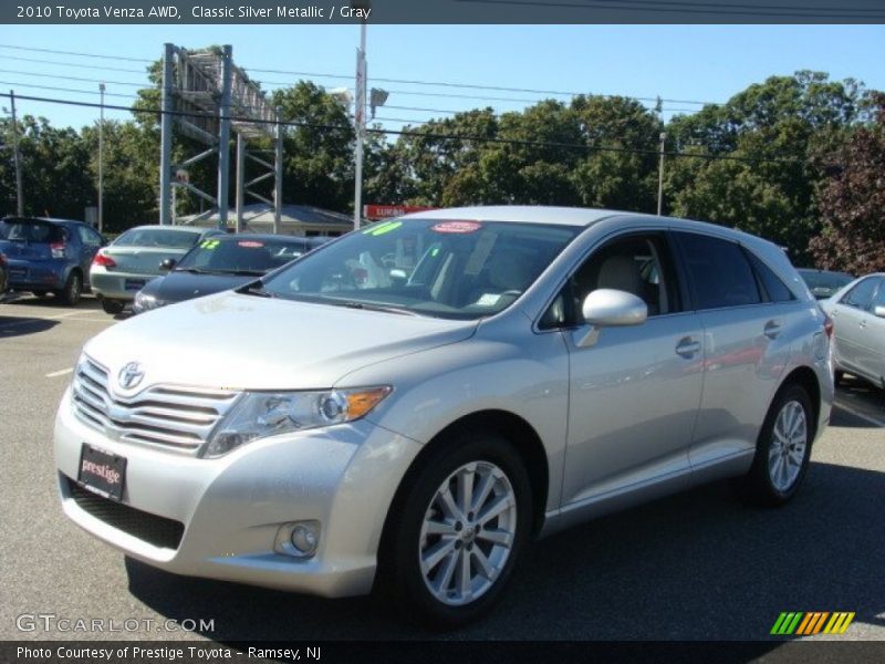 Classic Silver Metallic / Gray 2010 Toyota Venza AWD