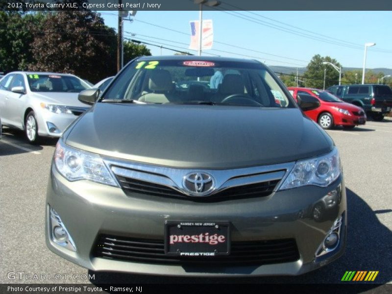 Cypress Green Pearl / Ivory 2012 Toyota Camry XLE
