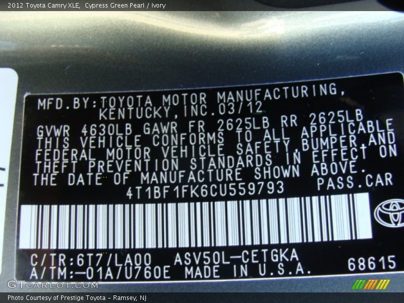 Cypress Green Pearl / Ivory 2012 Toyota Camry XLE