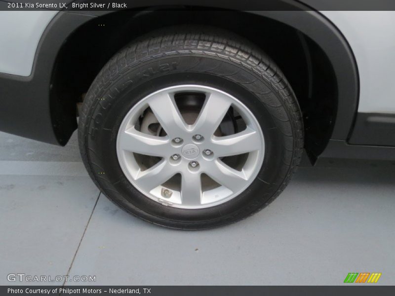 Bright Silver / Black 2011 Kia Sorento LX