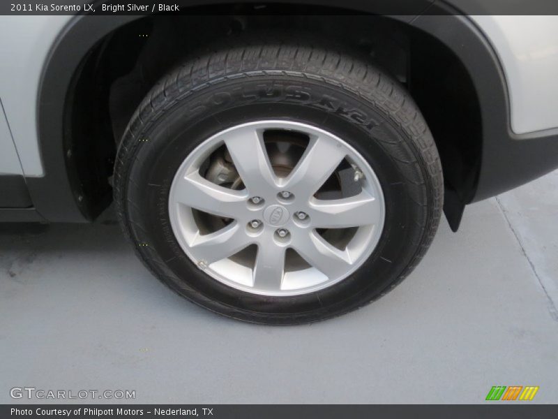 Bright Silver / Black 2011 Kia Sorento LX