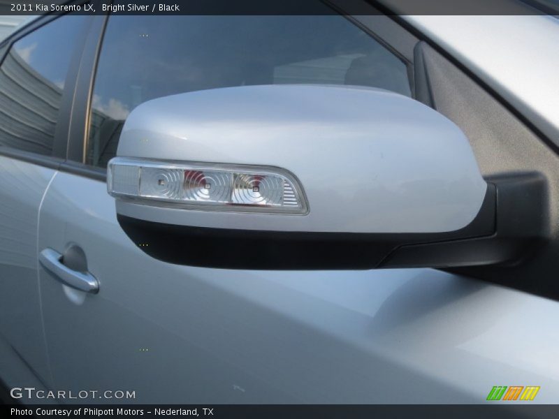 Bright Silver / Black 2011 Kia Sorento LX