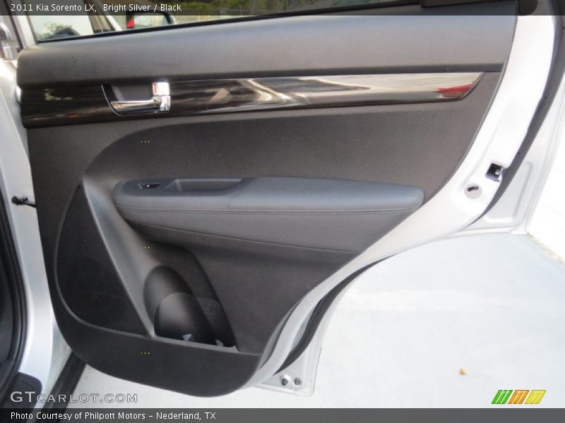 Bright Silver / Black 2011 Kia Sorento LX