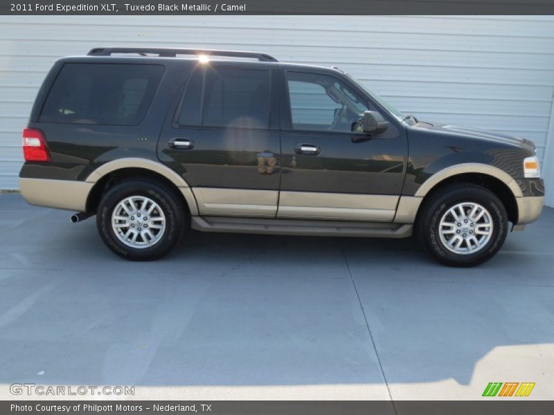 Tuxedo Black Metallic / Camel 2011 Ford Expedition XLT