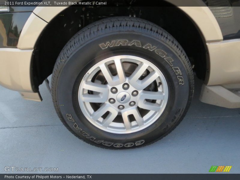Tuxedo Black Metallic / Camel 2011 Ford Expedition XLT