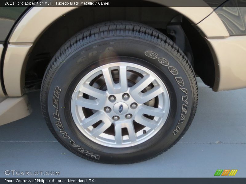 Tuxedo Black Metallic / Camel 2011 Ford Expedition XLT