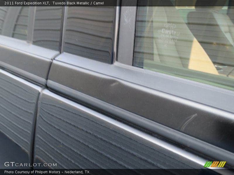 Tuxedo Black Metallic / Camel 2011 Ford Expedition XLT