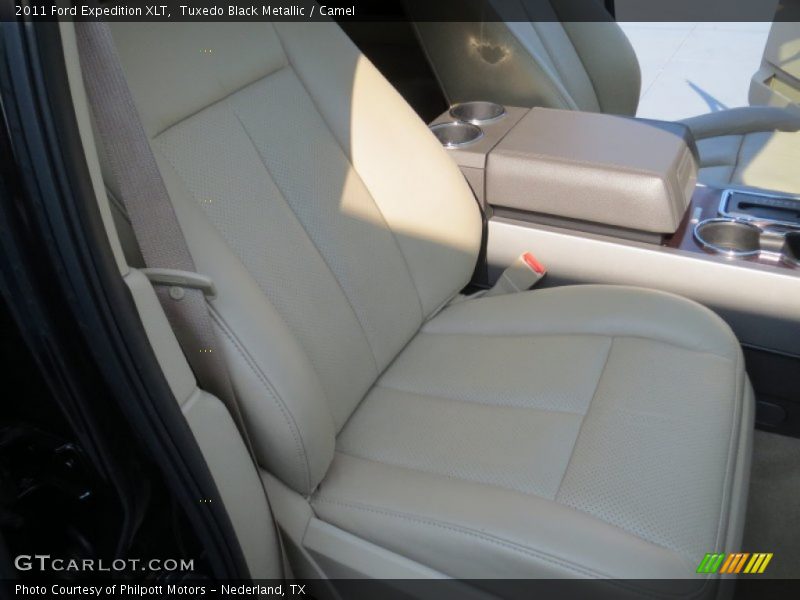 Tuxedo Black Metallic / Camel 2011 Ford Expedition XLT