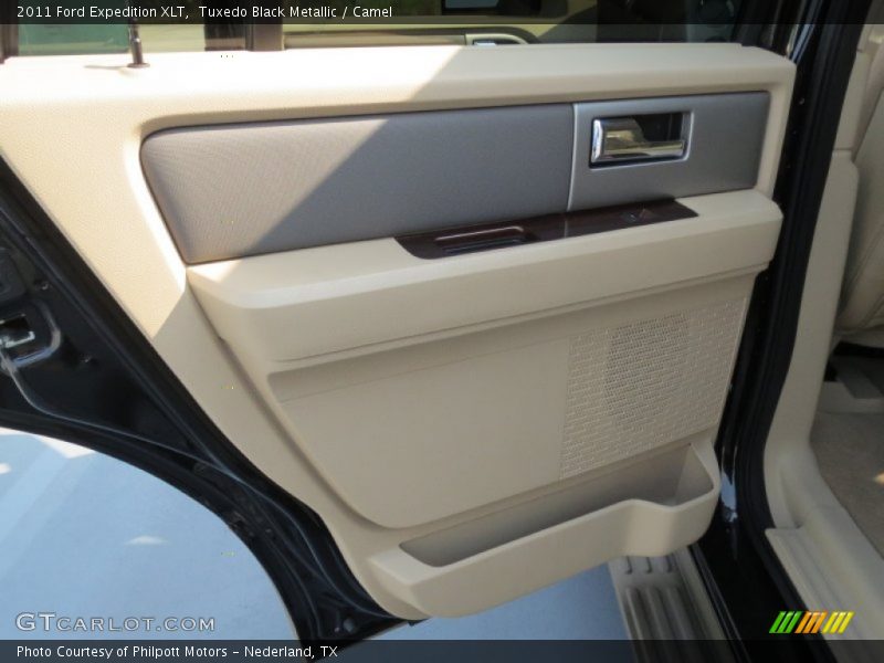 Tuxedo Black Metallic / Camel 2011 Ford Expedition XLT