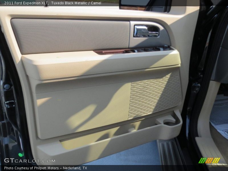 Tuxedo Black Metallic / Camel 2011 Ford Expedition XLT