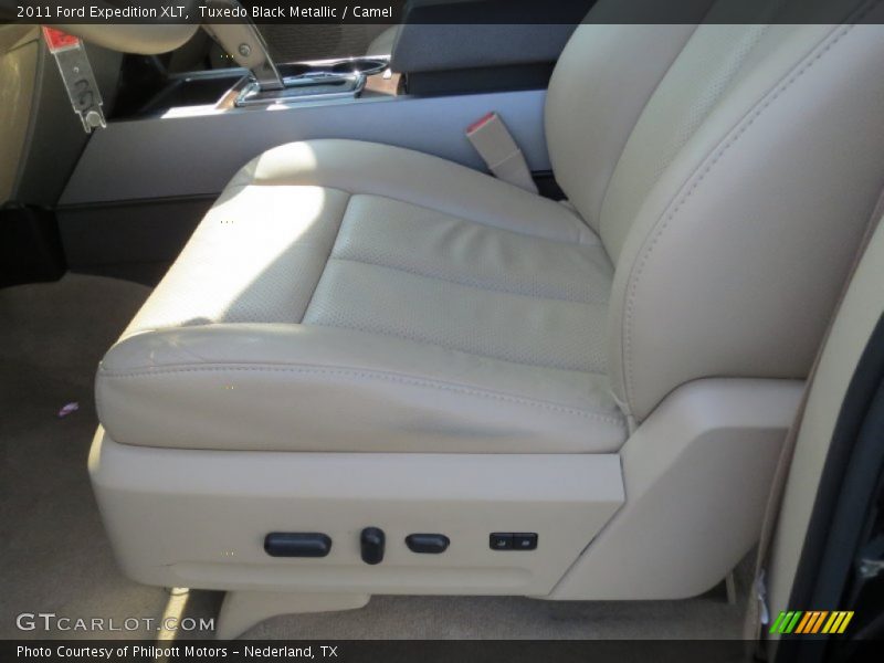 Tuxedo Black Metallic / Camel 2011 Ford Expedition XLT