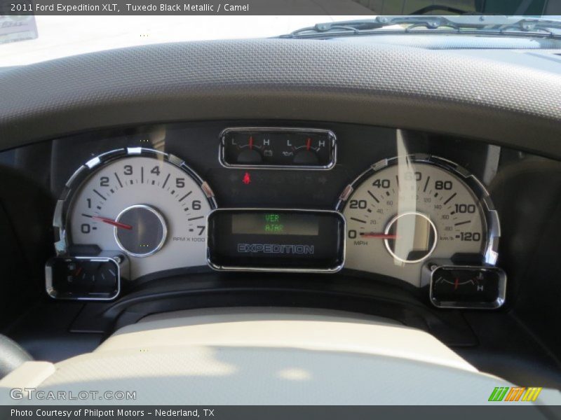 Tuxedo Black Metallic / Camel 2011 Ford Expedition XLT