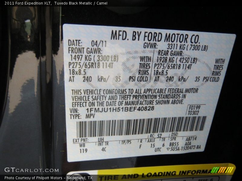 Tuxedo Black Metallic / Camel 2011 Ford Expedition XLT