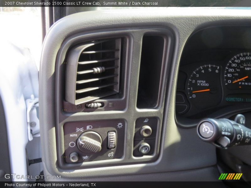 Summit White / Dark Charcoal 2007 Chevrolet Silverado 1500 Classic LT Crew Cab