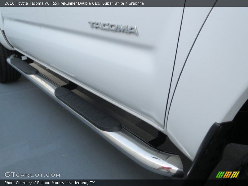 Super White / Graphite 2010 Toyota Tacoma V6 TSS PreRunner Double Cab