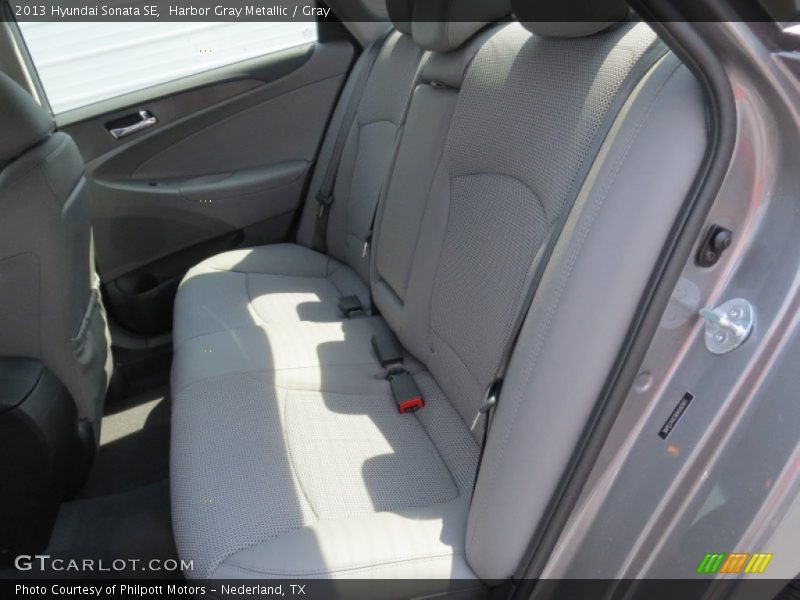 Harbor Gray Metallic / Gray 2013 Hyundai Sonata SE