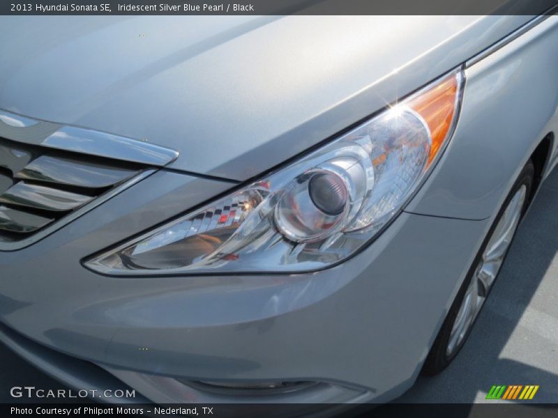 Iridescent Silver Blue Pearl / Black 2013 Hyundai Sonata SE