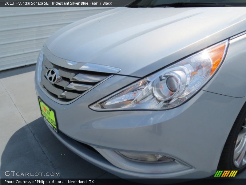 Iridescent Silver Blue Pearl / Black 2013 Hyundai Sonata SE