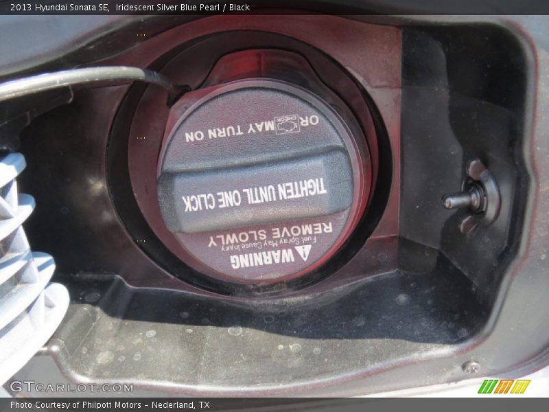 Iridescent Silver Blue Pearl / Black 2013 Hyundai Sonata SE