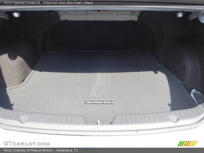 Iridescent Silver Blue Pearl / Black 2013 Hyundai Sonata SE