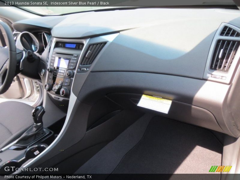 Iridescent Silver Blue Pearl / Black 2013 Hyundai Sonata SE