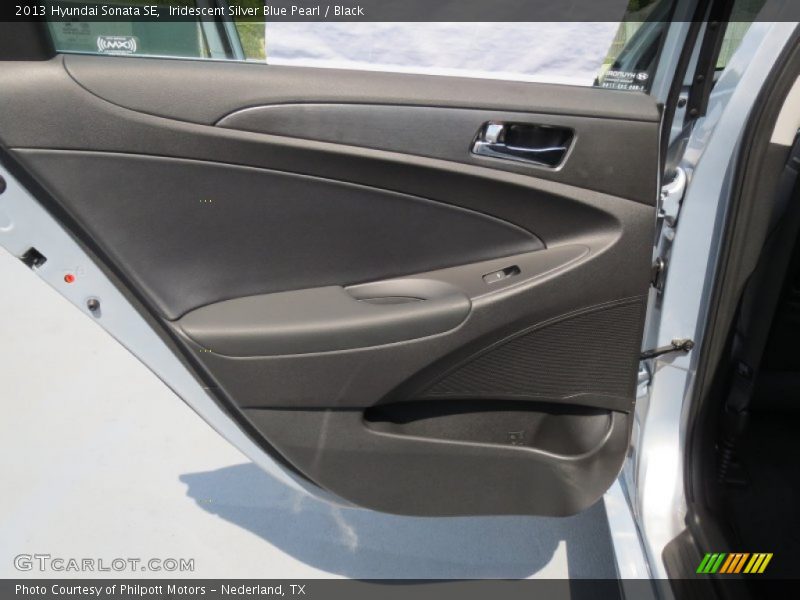 Iridescent Silver Blue Pearl / Black 2013 Hyundai Sonata SE