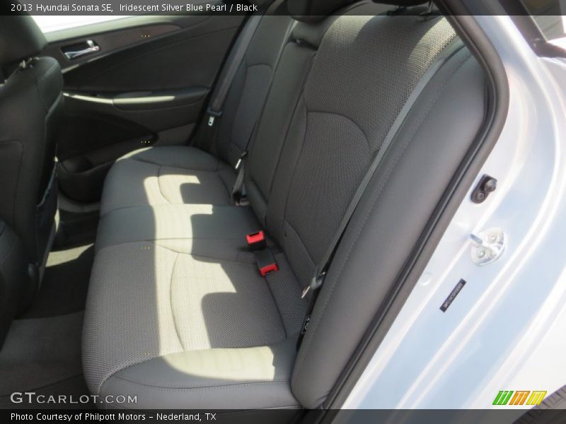 Iridescent Silver Blue Pearl / Black 2013 Hyundai Sonata SE