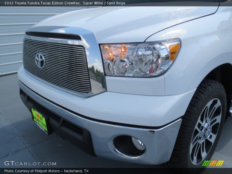 Super White / Sand Beige 2012 Toyota Tundra Texas Edition CrewMax