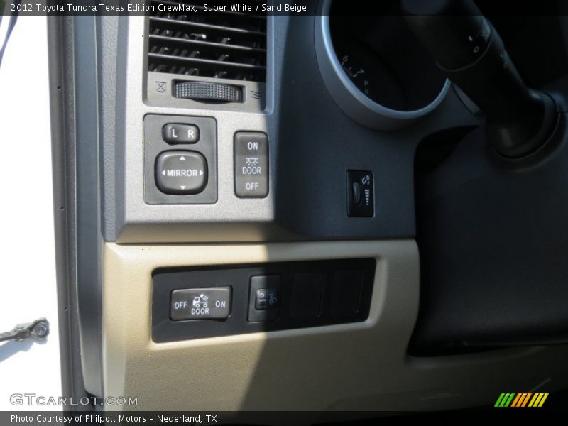 Super White / Sand Beige 2012 Toyota Tundra Texas Edition CrewMax