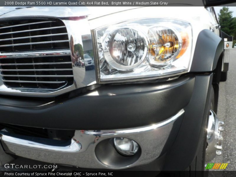 Bright White / Medium Slate Gray 2008 Dodge Ram 5500 HD Laramie Quad Cab 4x4 Flat Bed