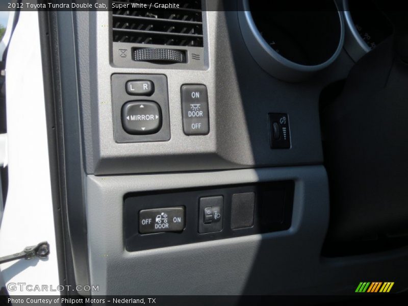 Super White / Graphite 2012 Toyota Tundra Double Cab