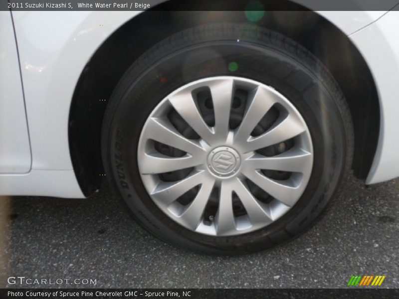 White Water Pearl / Beige 2011 Suzuki Kizashi S