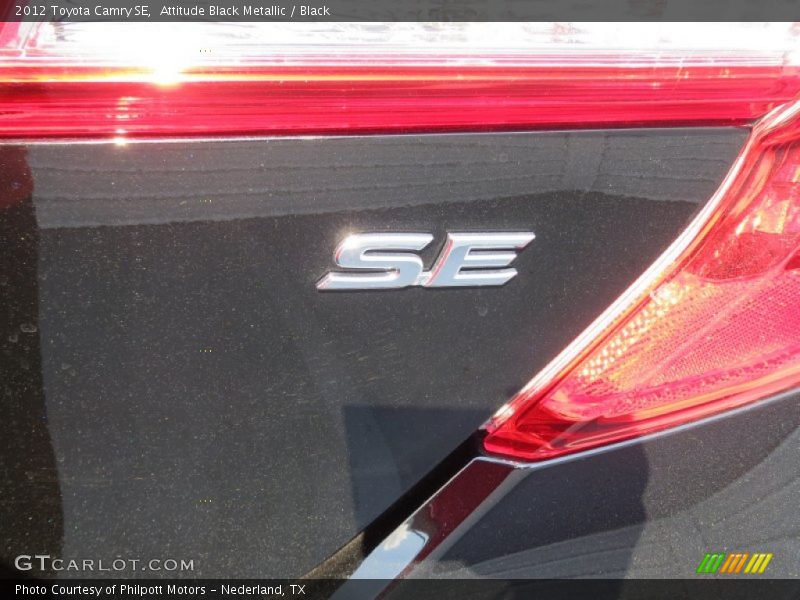 Attitude Black Metallic / Black 2012 Toyota Camry SE