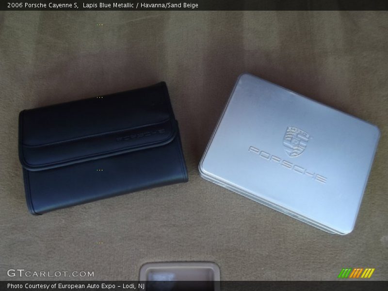 Lapis Blue Metallic / Havanna/Sand Beige 2006 Porsche Cayenne S