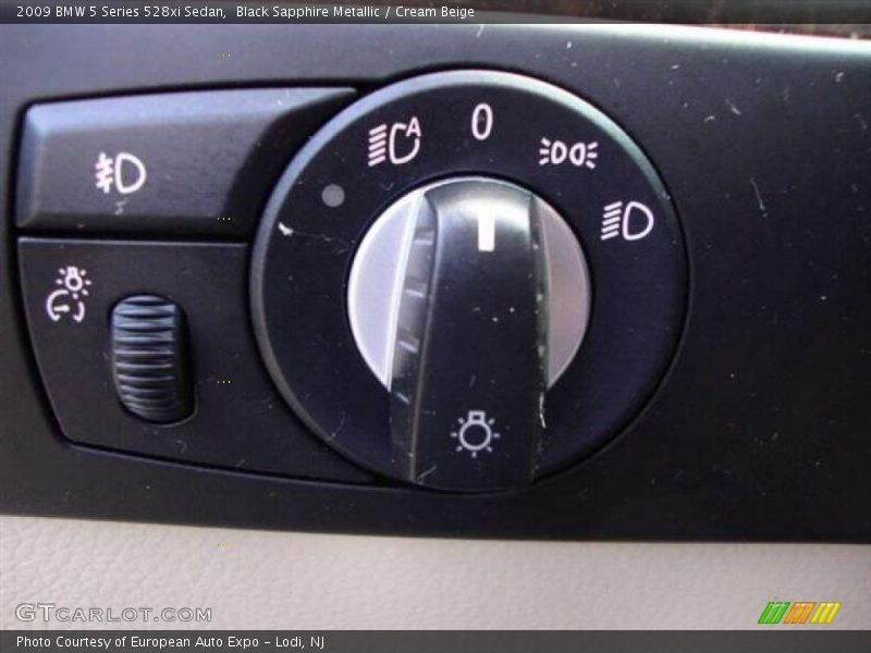 Black Sapphire Metallic / Cream Beige 2009 BMW 5 Series 528xi Sedan