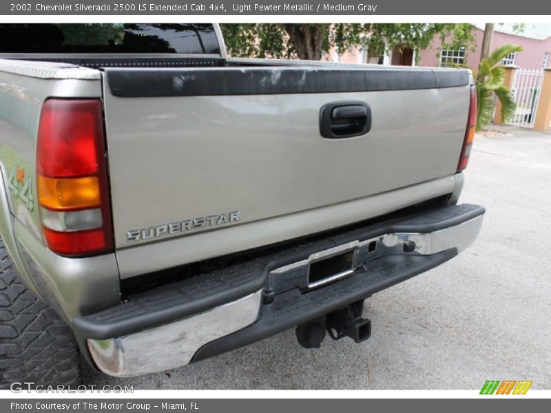 Light Pewter Metallic / Medium Gray 2002 Chevrolet Silverado 2500 LS Extended Cab 4x4