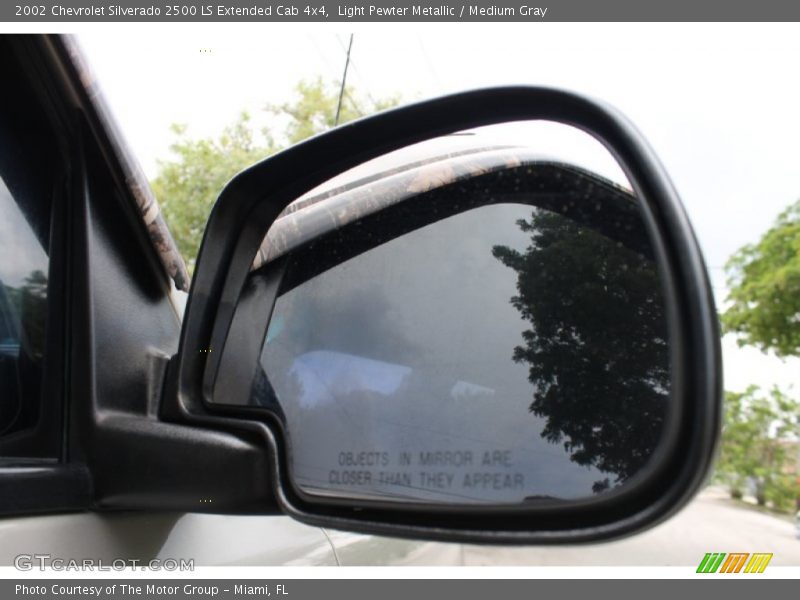 Light Pewter Metallic / Medium Gray 2002 Chevrolet Silverado 2500 LS Extended Cab 4x4