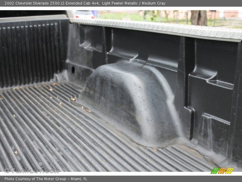 Light Pewter Metallic / Medium Gray 2002 Chevrolet Silverado 2500 LS Extended Cab 4x4