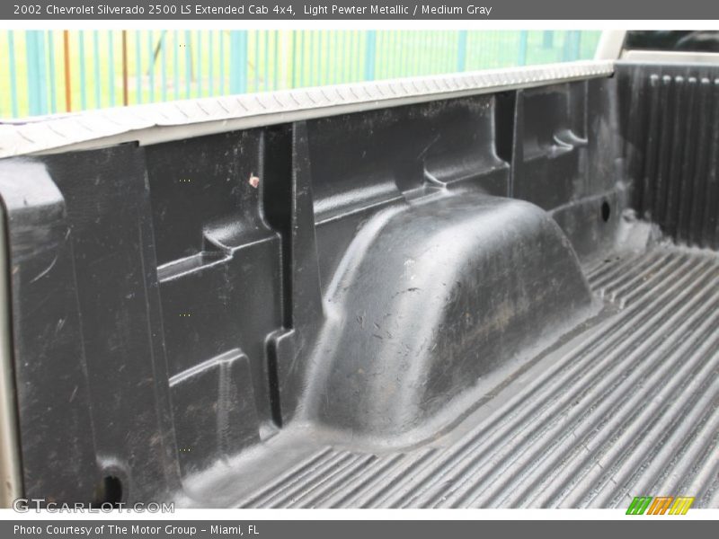 Light Pewter Metallic / Medium Gray 2002 Chevrolet Silverado 2500 LS Extended Cab 4x4