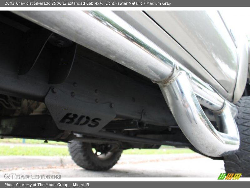 Light Pewter Metallic / Medium Gray 2002 Chevrolet Silverado 2500 LS Extended Cab 4x4