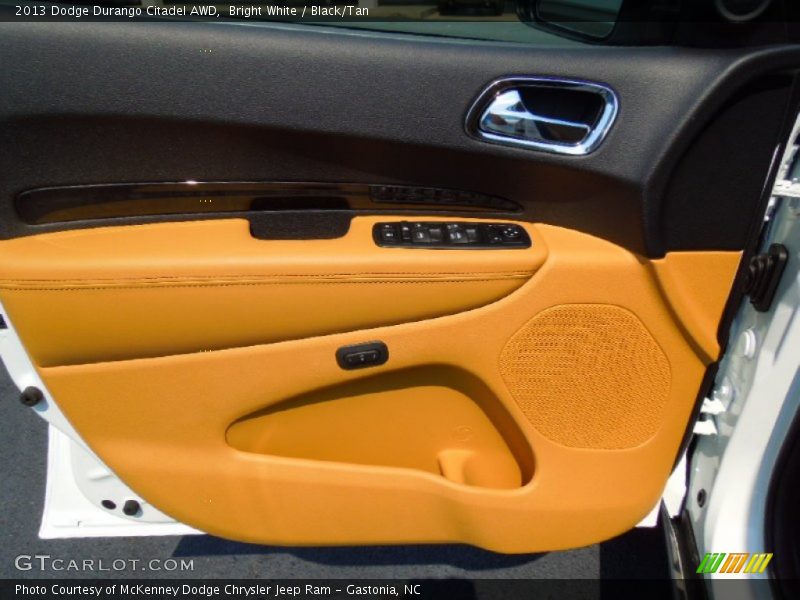 Bright White / Black/Tan 2013 Dodge Durango Citadel AWD
