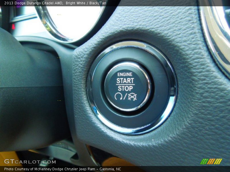 Bright White / Black/Tan 2013 Dodge Durango Citadel AWD