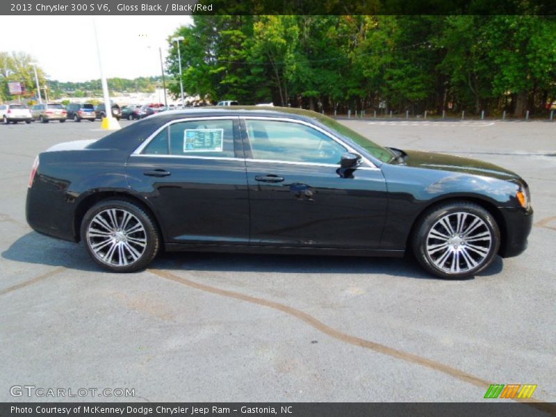  2013 300 S V6 Gloss Black