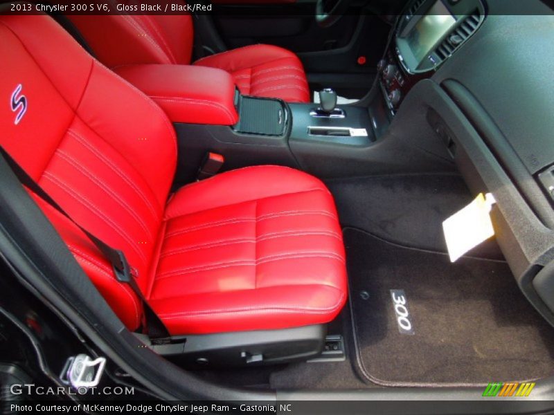 Gloss Black / Black/Red 2013 Chrysler 300 S V6