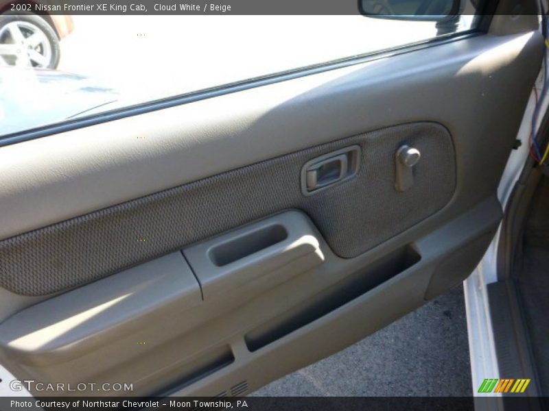 Cloud White / Beige 2002 Nissan Frontier XE King Cab