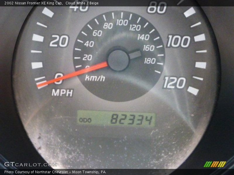 Cloud White / Beige 2002 Nissan Frontier XE King Cab