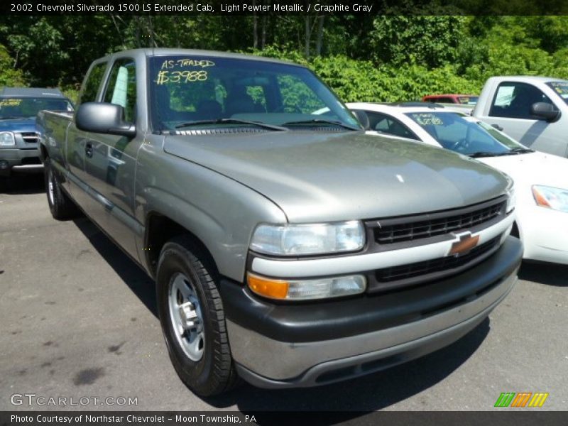 Light Pewter Metallic / Graphite Gray 2002 Chevrolet Silverado 1500 LS Extended Cab